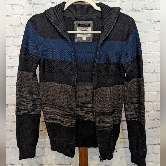 Zip Up Sweater - Picture 2 of 9